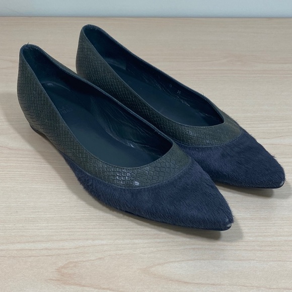 Stuart Weitzman Shoes - Stuart Weitzman Grey Snake Embossed Leather Flats with Pointy Toe